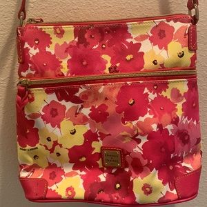 Floral Dooney and Bourke crossbody bag w/wallet clutch